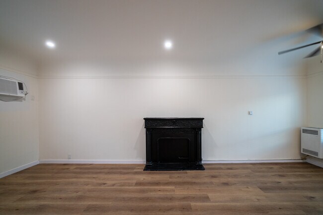 Foto del edificio - 211 N Berendo St