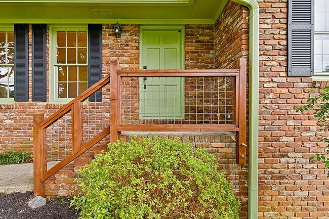 Foto del edificio - 3870 North Cooper Lake Rd SE