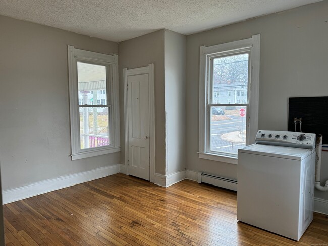 Building Photo - 436 West St