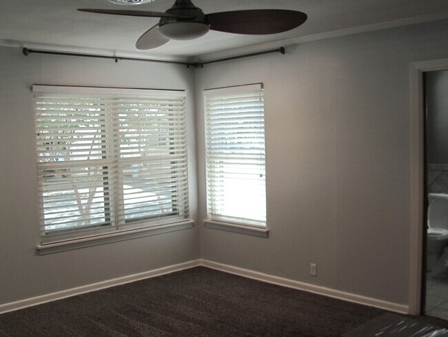 Foto del edificio - 306 Cave Ln