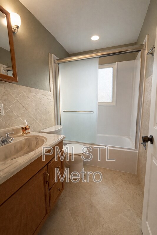 Building Photo - 3900 Randhall Dr