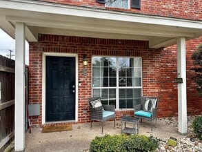 Building Photo - 1809 S 11th St Building Photo - 1809 S 11th St