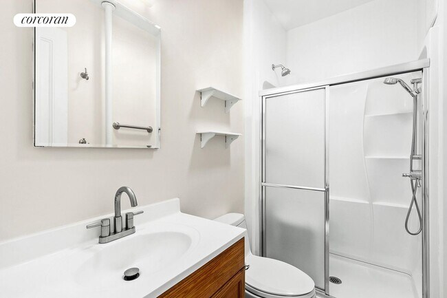 Building Photo - 178 8th St