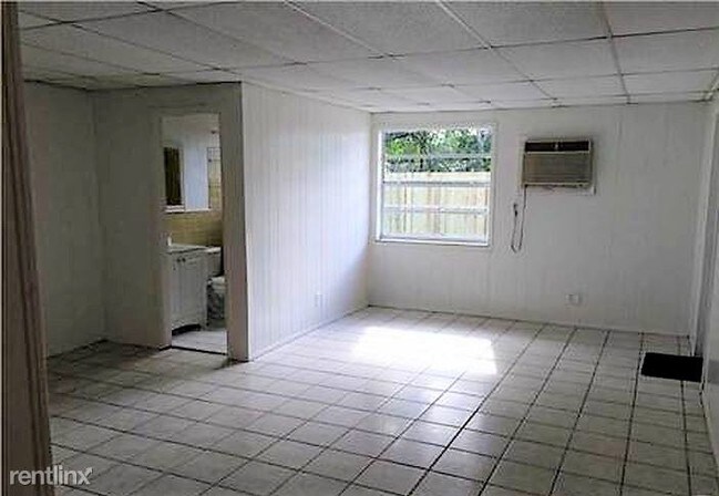 Building Photo - 3 br, 2 bath House - 130 NE 5th Street