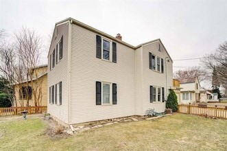 Building Photo - 7003 Elmwood Ave