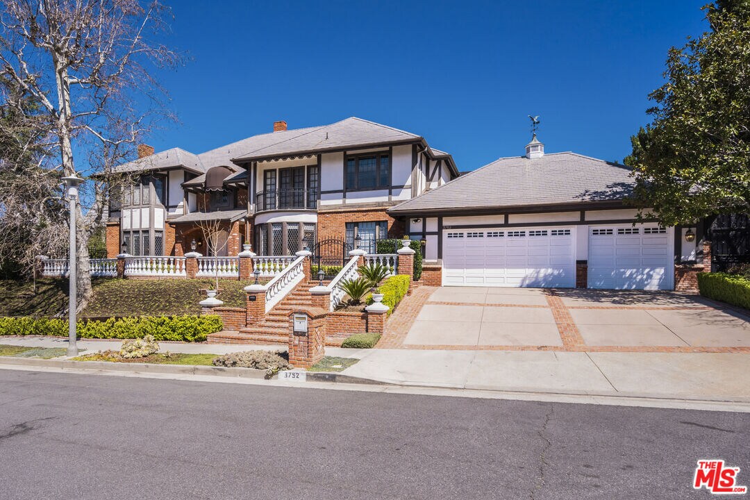 Foto principal - 3752 Alonzo Ave