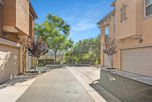 Building Photo - 11149 Catarina Ln