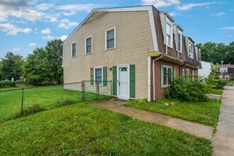 Building Photo - 8619 Pioneer Dr