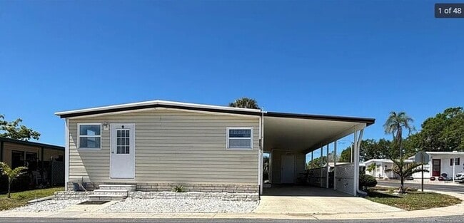 Building Photo - Home For Rent in Palm Hill!