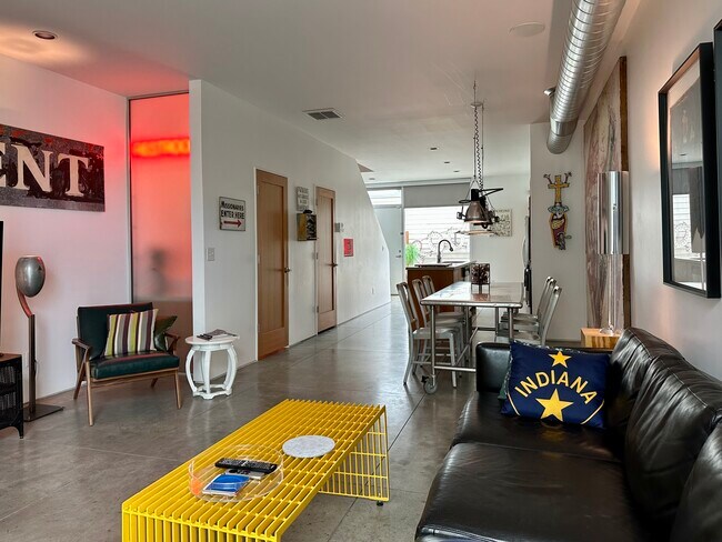Foto del edificio - 127 W Fremont Ave