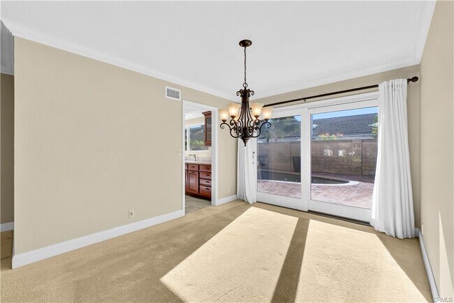 Building Photo - 9862 Dragon Cir