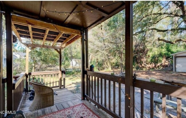 Photo - 323 Pine Grove Dr House