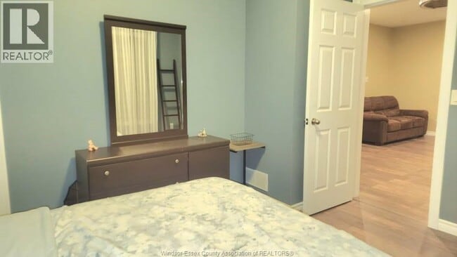 Building Photo - 1165 MONTY