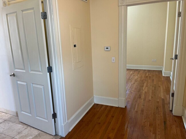 Foto del edificio - 4188LC Manchester Ave