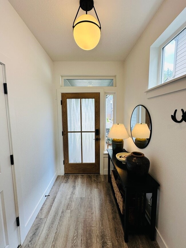 Building Photo - Charming Newer Ridgefield Home with Upgrades Throughout