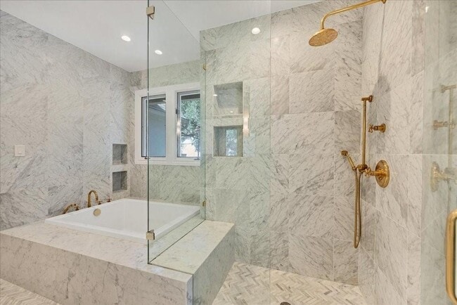 Building Photo - 1508 Marshall Ln