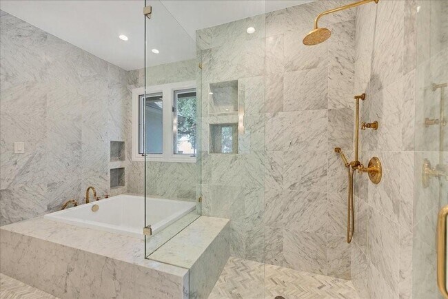 Foto del edificio - 1508 Marshall Ln