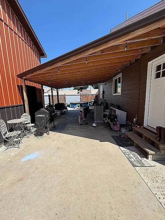 Building Photo - 1052 McKinley Ave