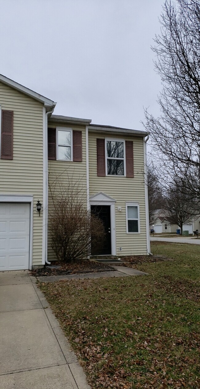 Foto del edificio - 1918 Orchid Bloom Ln