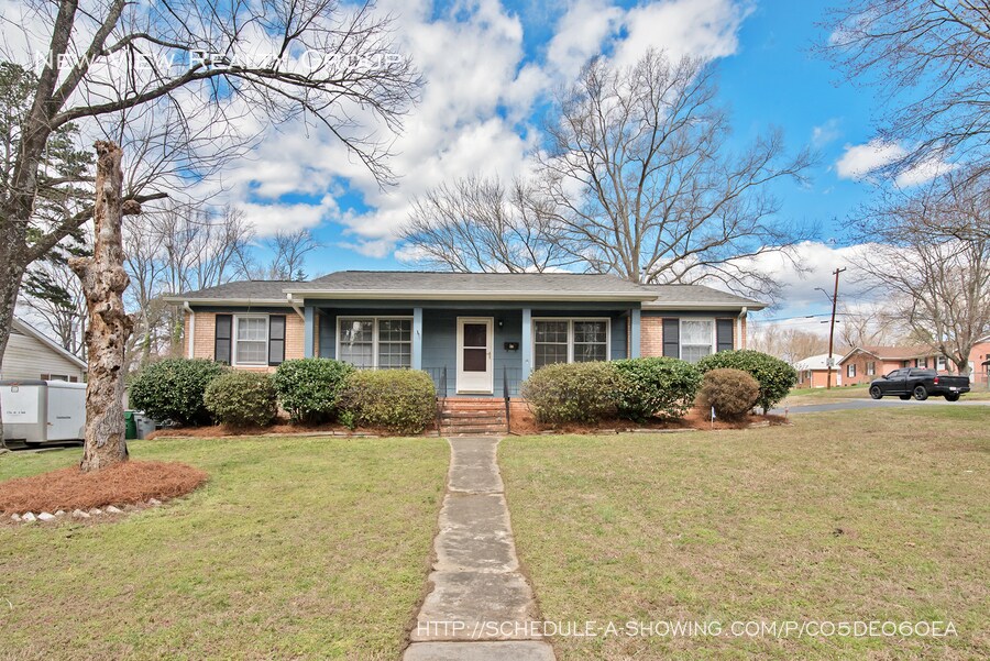 Primary Photo - 3729 Woodleaf Rd