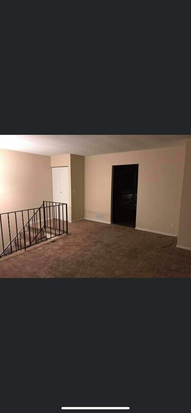 Foto principal - 2268 13th Ave E