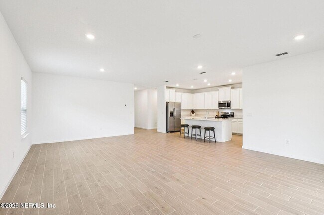 Foto del edificio - 2630 Seasons Rd