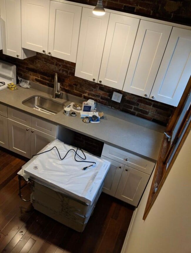 Foto del edificio - One Bedroom with office Trinity on Fabric Row