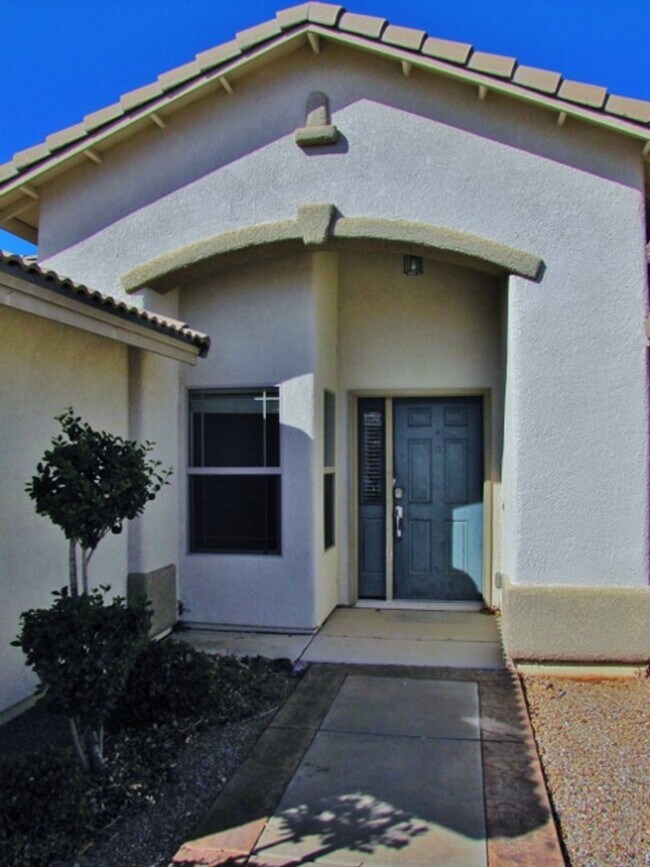Foto del edificio - 4BR/2BA/2CG, 2122 sq.ft. home in the Oakmo...