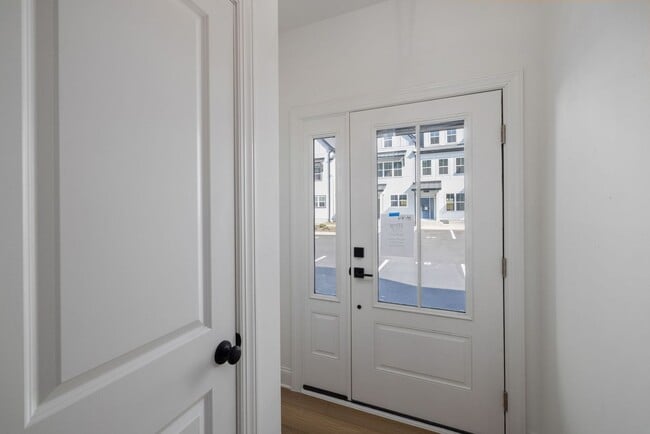 Foto del edificio - **OFFERING RENT DISCOUNT PROMOTION FOR FIRST 6 MONTHS** New Construction 4BD, 3.5BA Raleigh Townh...