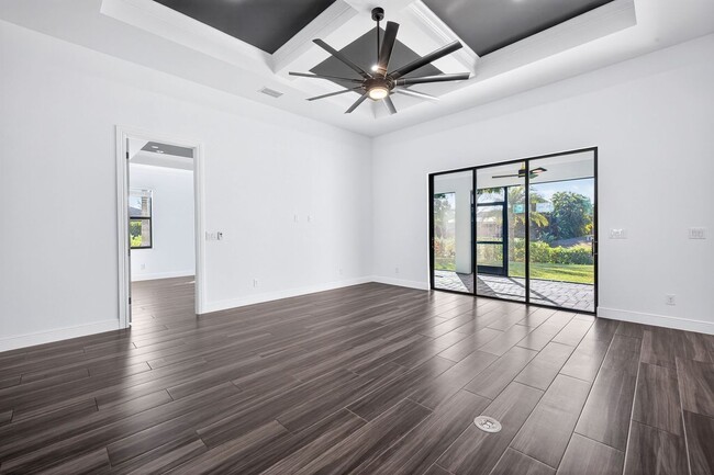 Building Photo - 332 SW 26th St