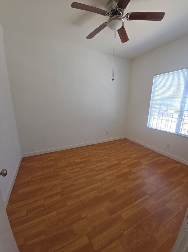 Foto del edificio - 828 S Glendale Ave