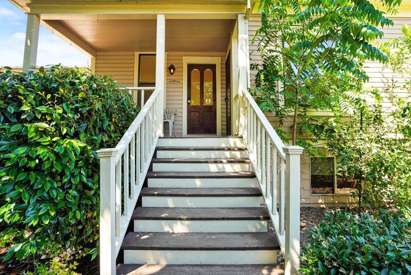 Primary Photo - 295 22nd St SE