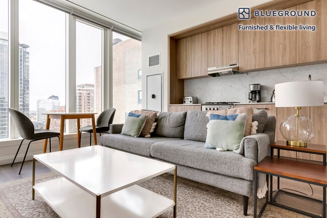 Building Photo - 1000 S Michigan Ave