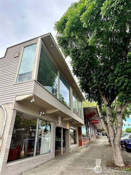 Foto del edificio - 447 SW 152nd St