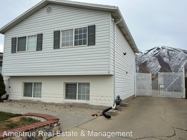 Building Photo - 3 br, 1 bath House - 1503 S. 2850 E.