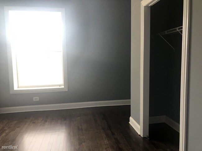 Building Photo - 2 br, 2 bath Apartment - 3803 N Clark St