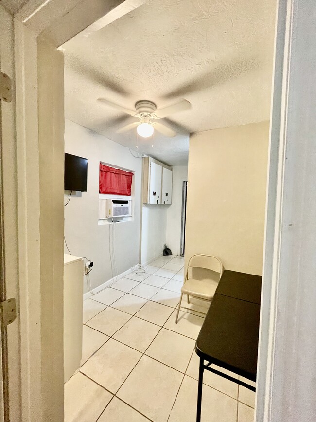 Building Photo - 30008 SW 159th Dr