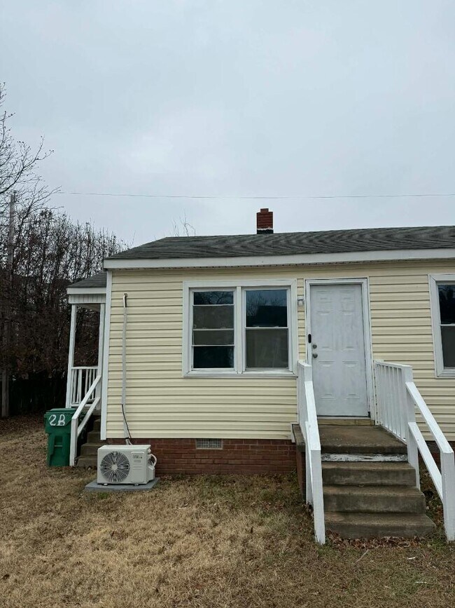 Foto del edificio - 115 Chestnut Dr