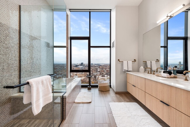 Foto del edificio - 738 N Milwaukee Ave