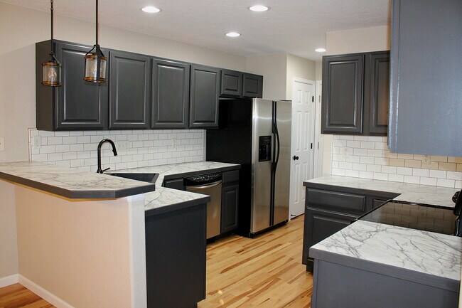 Foto del edificio - 3219 66th Avenue Ct