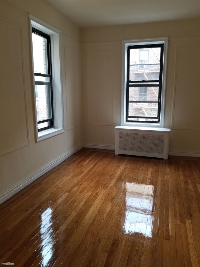 Foto del edificio - 2 br, 1 bath  - 3111 Brighton 1st Pl