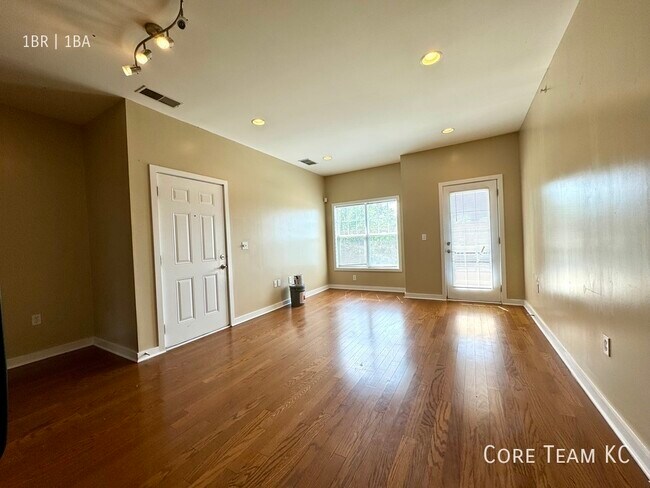 Building Photo - 1 Bedroom in Union Hill