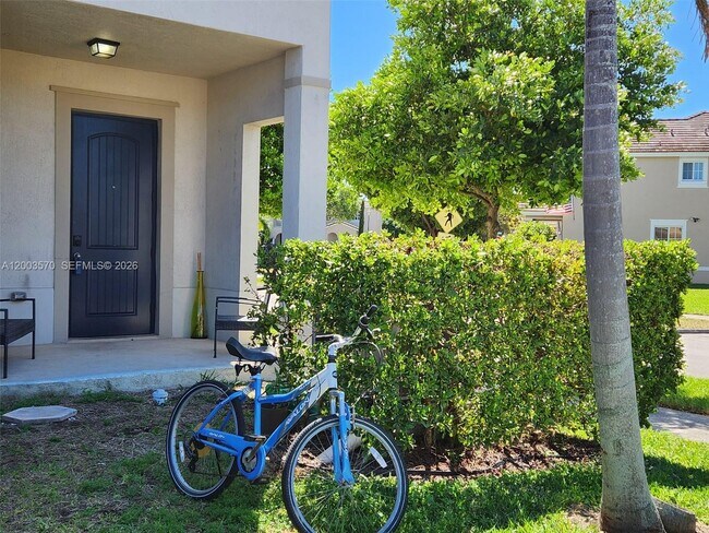 Foto del edificio - 14237 SW 274th St