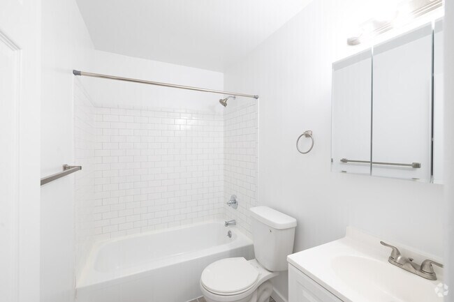 1 habitación, 1 baño, 735 pies cuadrados - Kaal Rock Manor Apartments