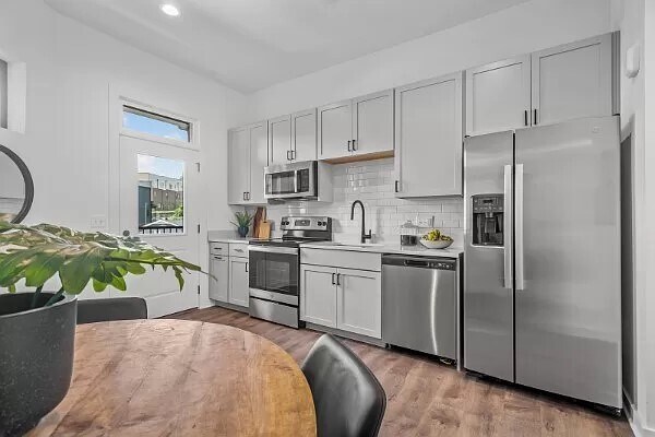 Foto del edificio - 1272 3rd Ave S