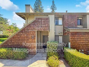Building Photo - 1902 La Terrace Cir