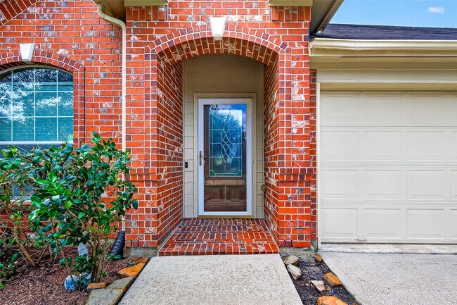 Foto del edificio - 6030 Wildbriar Ln