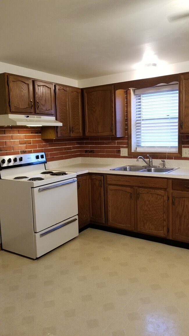 21 Nolts Ln Unit 21, Leola, PA 17540 Apartments in Leola, PA