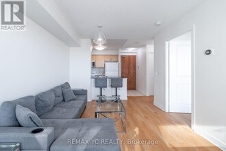 Building Photo - 35 Bales Ave