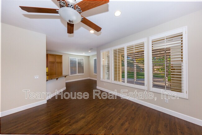 Building Photo - 25527 Via Ventana